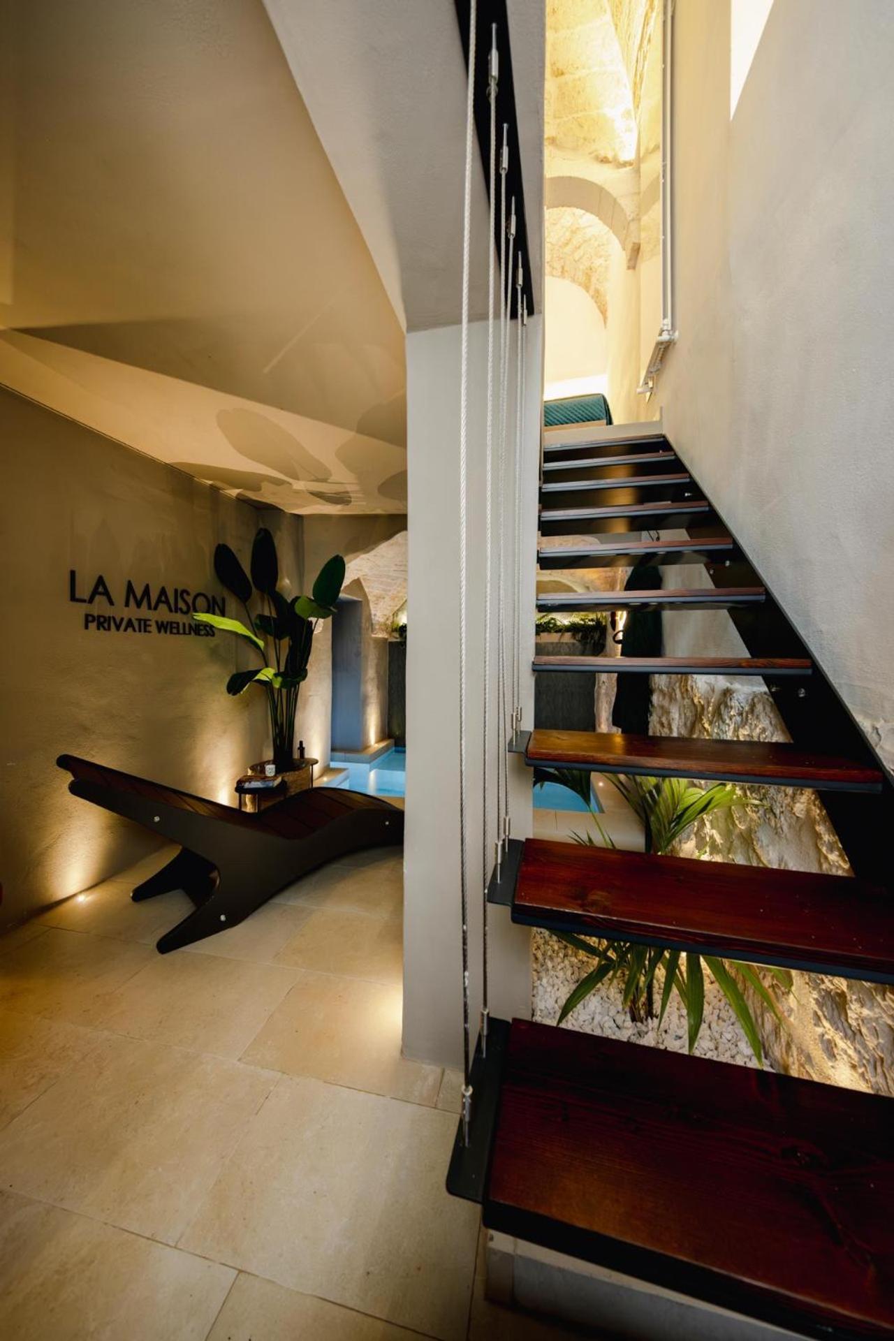 La Maison - Private Wellness オストゥーニ エクステリア 写真